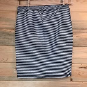 Cute, stretchy, striped skirt